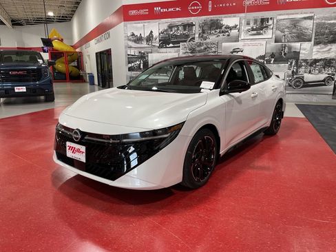 New 2026 Nissan Sentra SR w/ SR Premium Package image 8