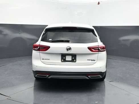 Used 2018 Buick Regal Essence w/ Driver Confidence Package #1 AWD/4WD image 8