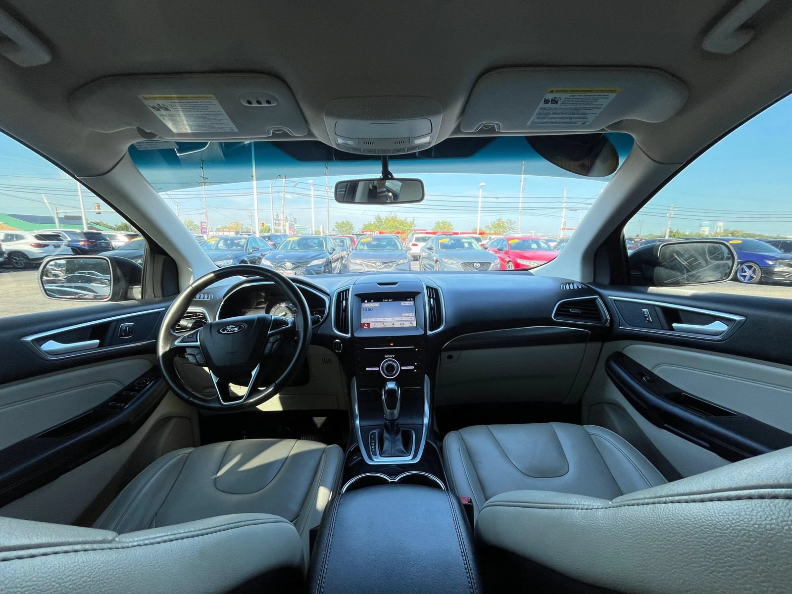 Used 2018 Ford Edge Titanium w/ Technology Package AWD/4WD image 39