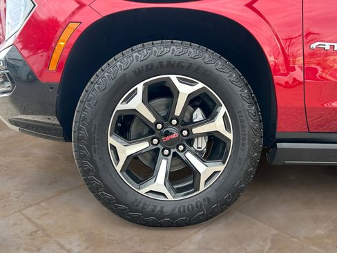 New 2026 GMC Yukon XL AT4 w/ AT4 Premium Plus Package image 31