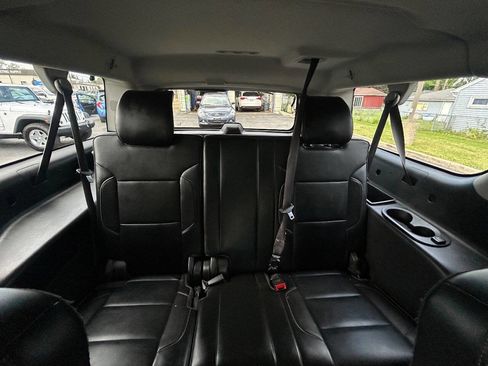 Used 2016 GMC Yukon XL Denali w/ Open Road Package AWD/4WD image 17