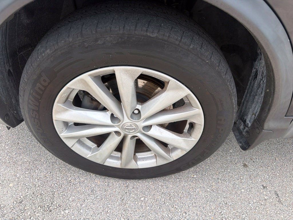 Used 2017 Nissan Rogue Sport S w/ S Appearance Package FWD image 8