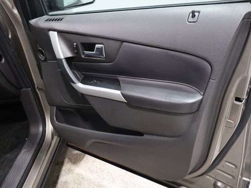 Used 2013 Ford Edge SEL image 24