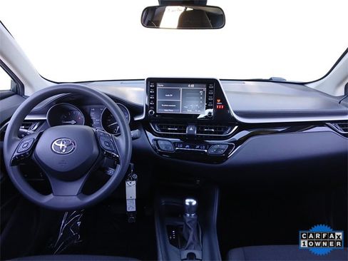 Used 2021 Toyota C-HR LE image 32