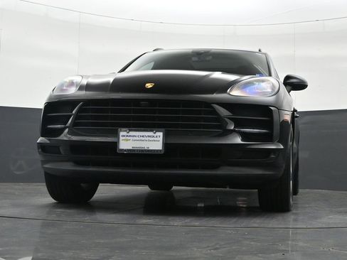 Used 2019 Porsche Macan AWD/4WD image 40