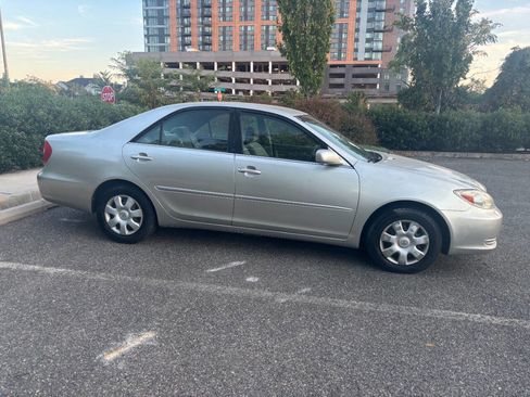 Used 2003 Toyota Camry LE image 4