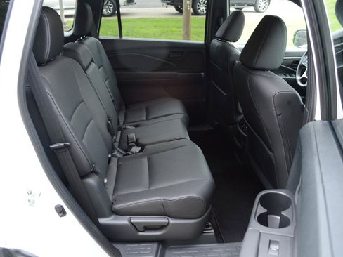 Used 2023 Honda Passport EX-L image 17