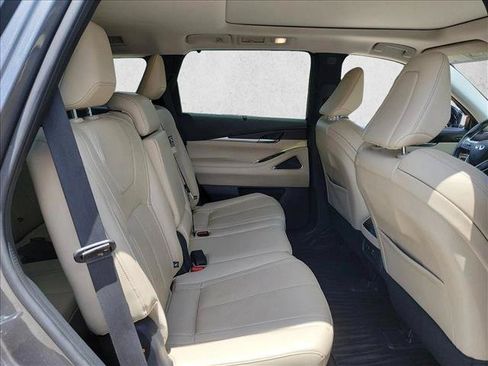 Used 2022 INFINITI QX60 Sensory w/ Cargo Package FWD image 17