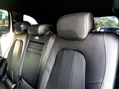 Used 2023 Mercedes-Benz GLB 250 image 26