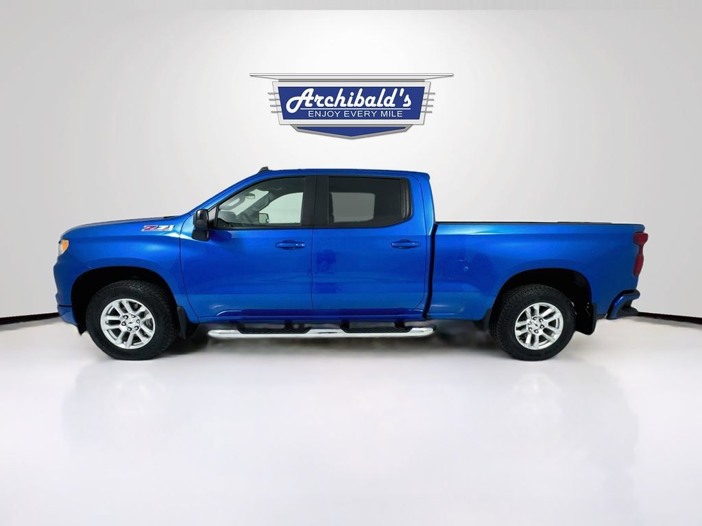 Used 2024 Chevrolet Silverado 1500 RST AWD/4WD image 5