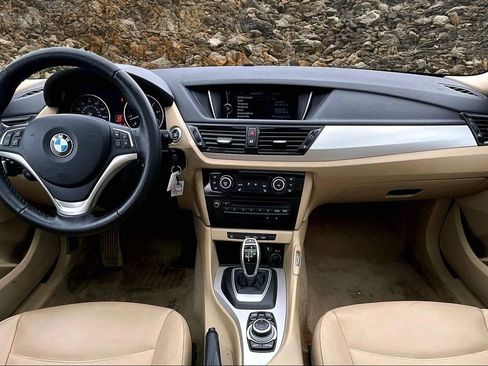 Used 2013 BMW X1 xDrive28i image 13