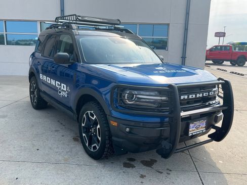 Used 2023 Ford Bronco Sport Outer Banks w/ Tech Package AWD/4WD image 3