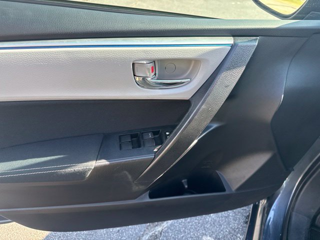 Used 2015 Toyota Corolla LE FWD image 24