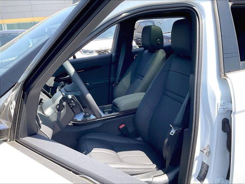 New 2026 Land Rover Range Rover Evoque S image 11