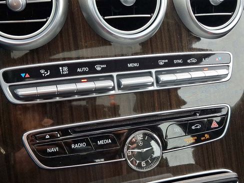 Used 2018 Mercedes-Benz C 300 4MATIC Sedan image 16