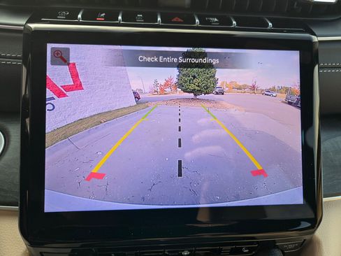 New 2025 Jeep Grand Cherokee Limited w/ Black Appearance Package image 27