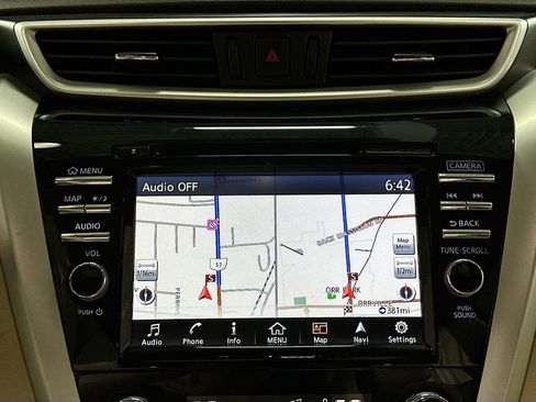 Used 2018 Nissan Murano SL w/ Moonroof Package image 14