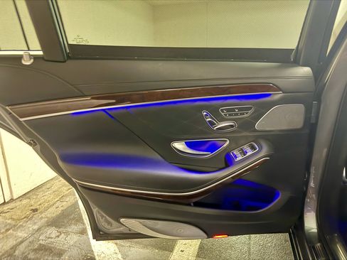 Used 2020 Mercedes-Benz S 560 4MATIC Sedan image 23