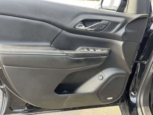 Used 2018 GMC Acadia SLT image 20