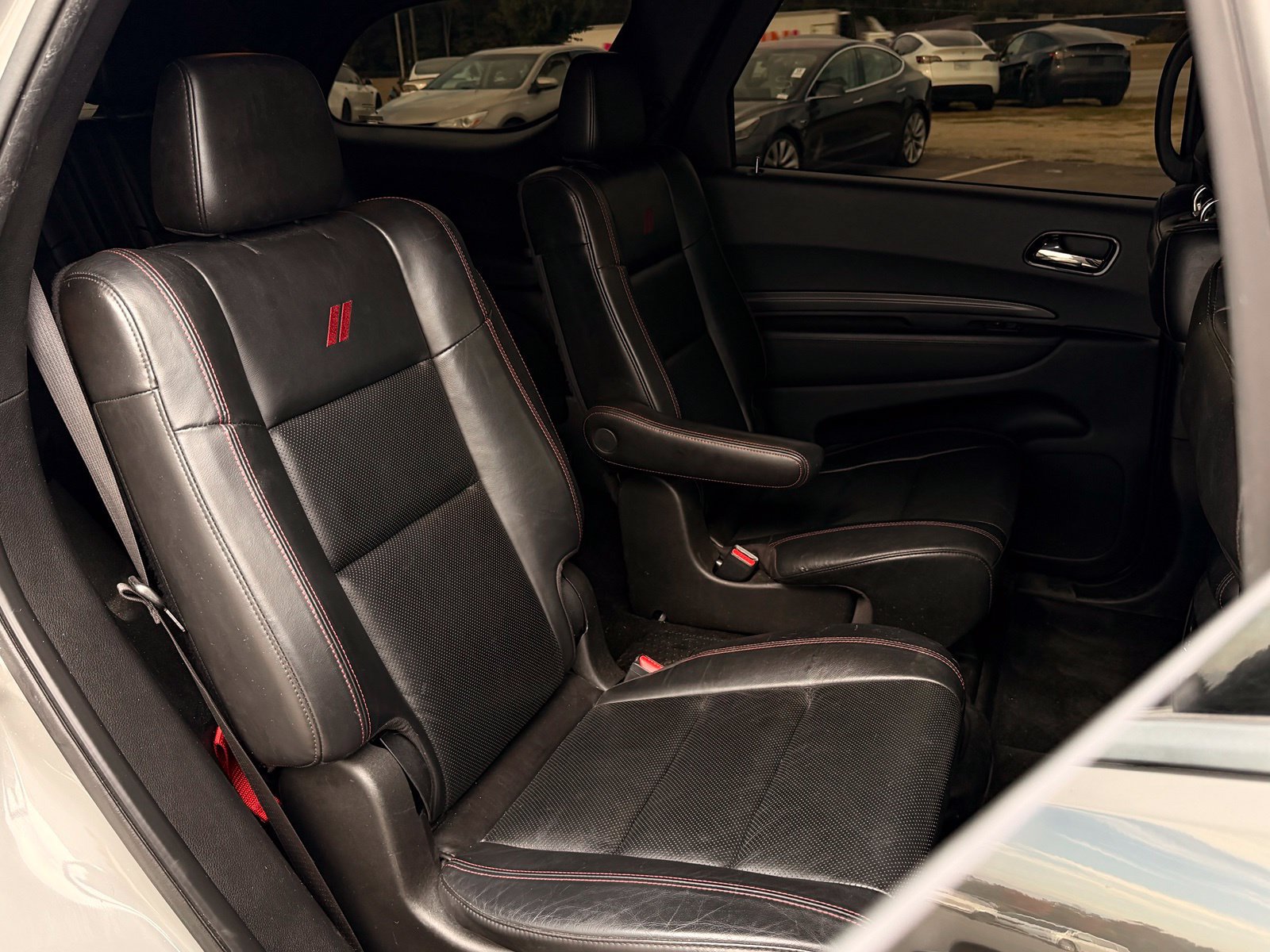 Used 2022 Dodge Durango R/T w/ Blacktop Package AWD/4WD image 30
