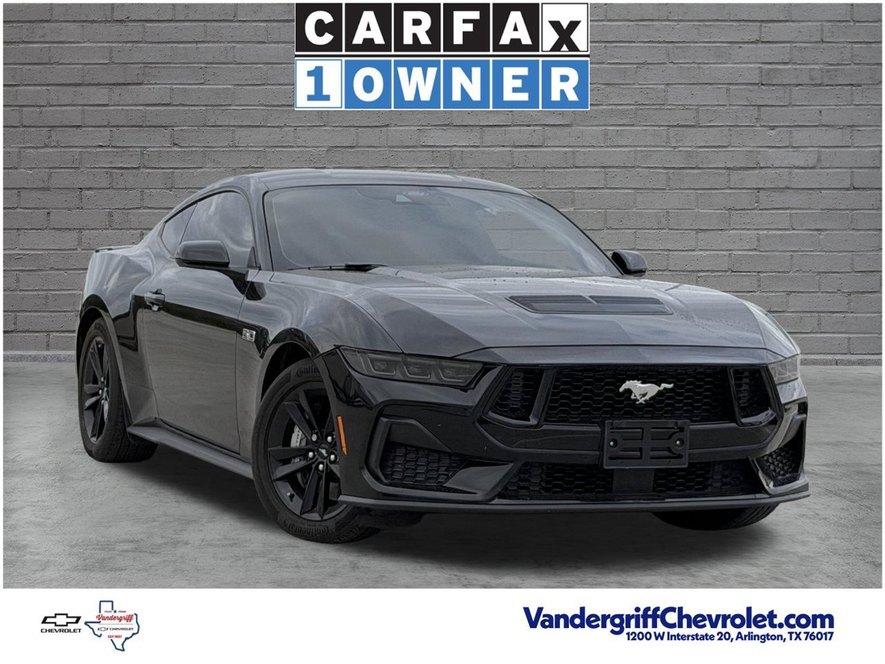 Used 2025 Ford Mustang GT RWD image 2