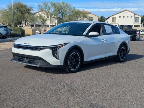 Certified 2025 Kia K4 EX image 6