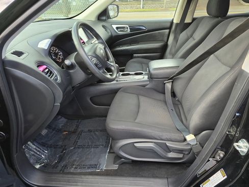 Used 2019 Nissan Pathfinder S image 21