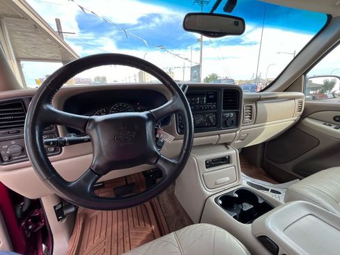 Used 2001 Chevrolet Tahoe LT w/ LT Preferred Equipment Group image 10