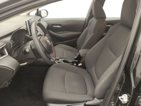 Used 2021 Toyota Corolla LE FWD image 18