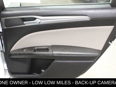 Used 2018 Ford Fusion S FWD image 23