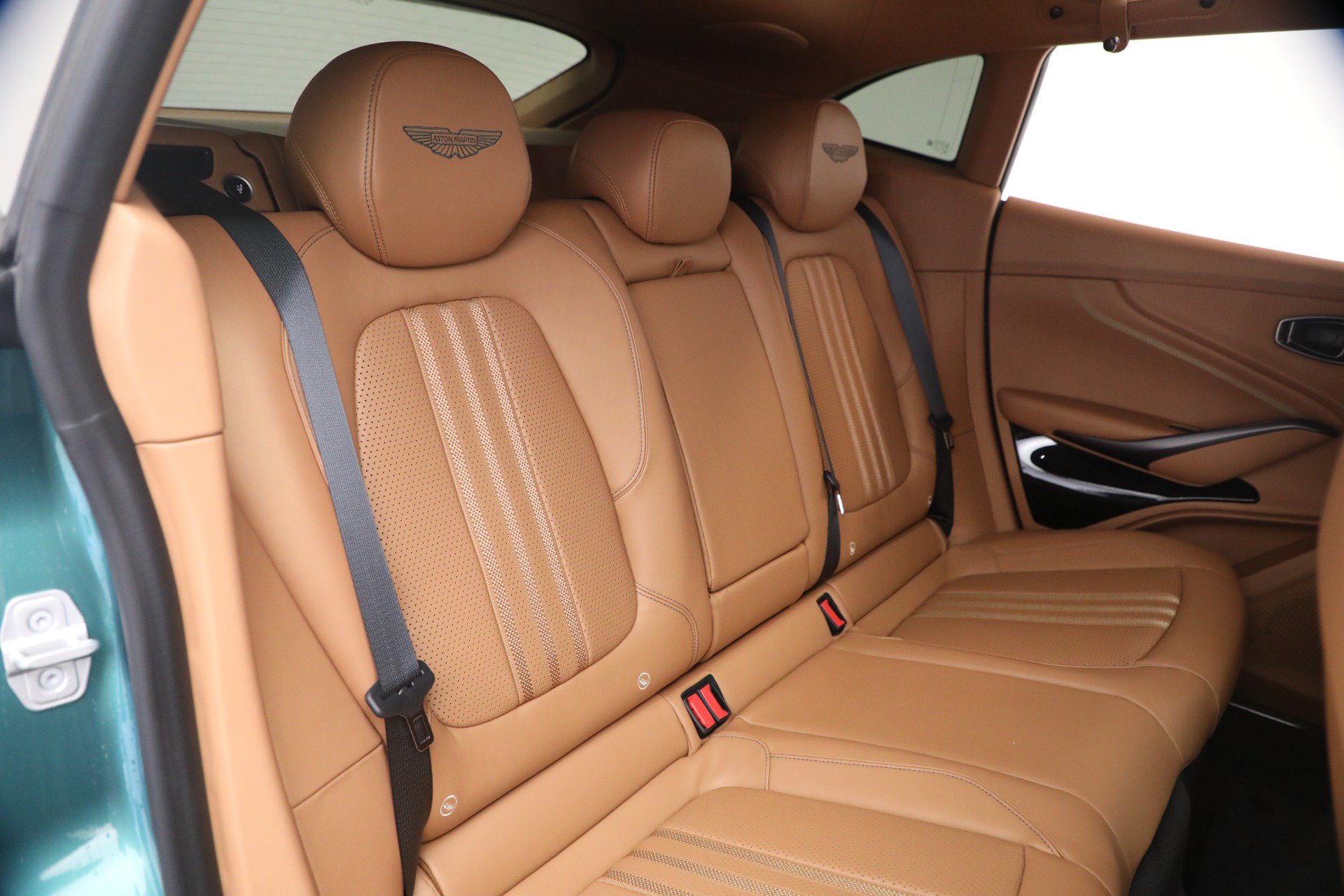Used 2025 Aston Martin DBX 707 AWD/4WD image 31