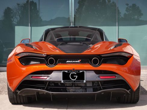 Used 2018 McLaren 720S Performance image 5