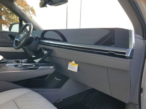 New 2026 Cadillac Escalade IQL Sport 1 w/ LPO, Floor Liner Package image 30