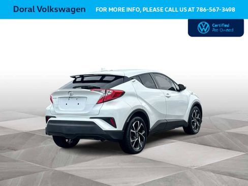 Used 2021 Toyota C-HR XLE FWD image 8