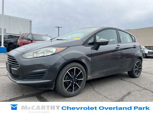 Used 2017 Ford Fiesta SE image 7