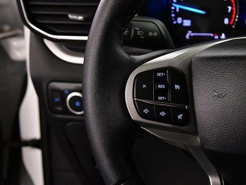 Used 2023 Ford Explorer XLT w/ Equipment Group 202A image 21