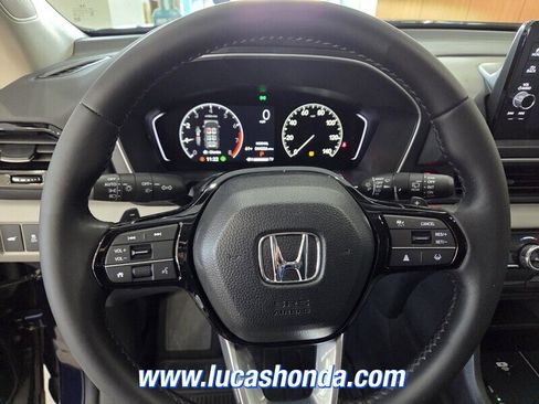 Used 2023 Honda Pilot EX-L image 11