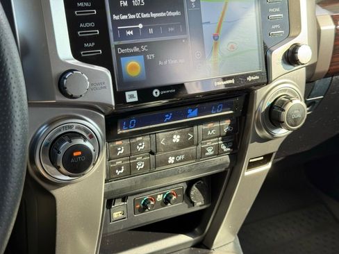 Used 2024 Toyota 4Runner Limited AWD/4WD image 38