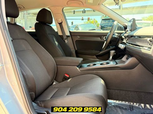 Used 2023 Honda Civic LX image 32