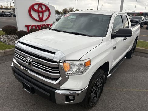 Used 2016 Toyota Tundra SR5 image 10