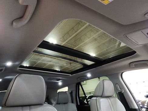 Certified 2023 Honda Pilot Elite image 36