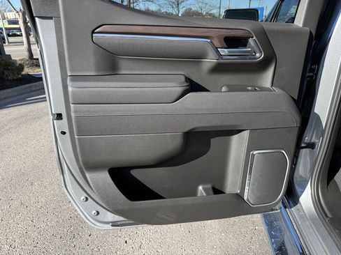 Used 2026 GMC Sierra 1500 SLT w/ SLT Premium Plus Package image 29