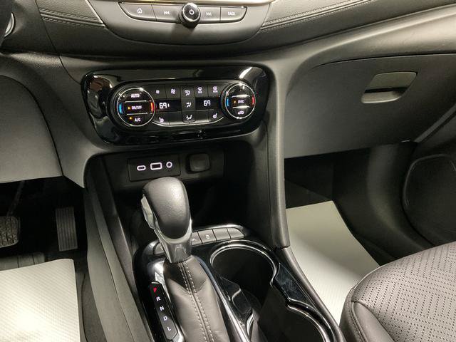 Used 2023 Buick Encore GX Essence w/ Experience Buick Package FWD image 17