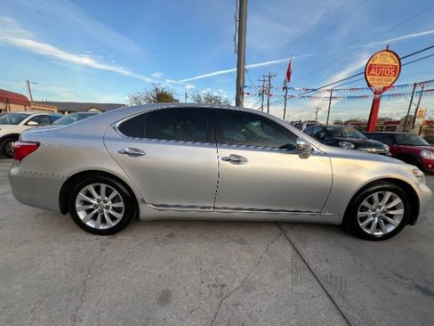 Used 2011 Lexus LS 460 Luxury image 4