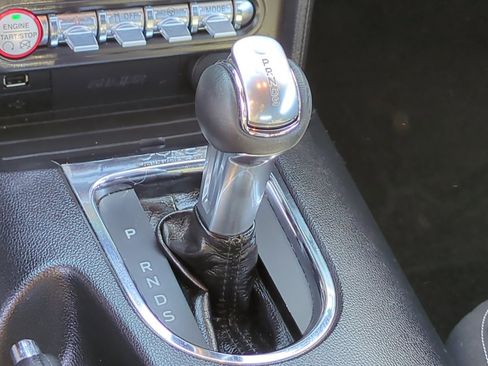 Used 2015 Ford Mustang Premium image 24