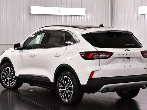New 2025 Ford Escape SE w/ PHEV Premium Package image 5