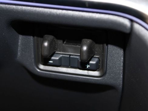 Used 2025 Ford Expedition Platinum w/ Stealth Appearance Package image 31