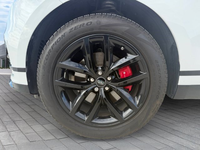 Used 2024 Land Rover Range Rover Velar Dynamic SE AWD/4WD image 9