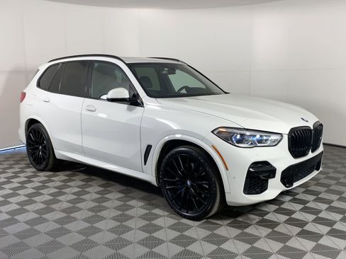 Used 2022 BMW X5 sDrive40i w/ M Sport Package image 6