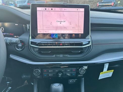 New 2026 Jeep Compass Trailhawk image 11